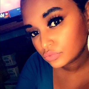 Meet your Posher, Melisha